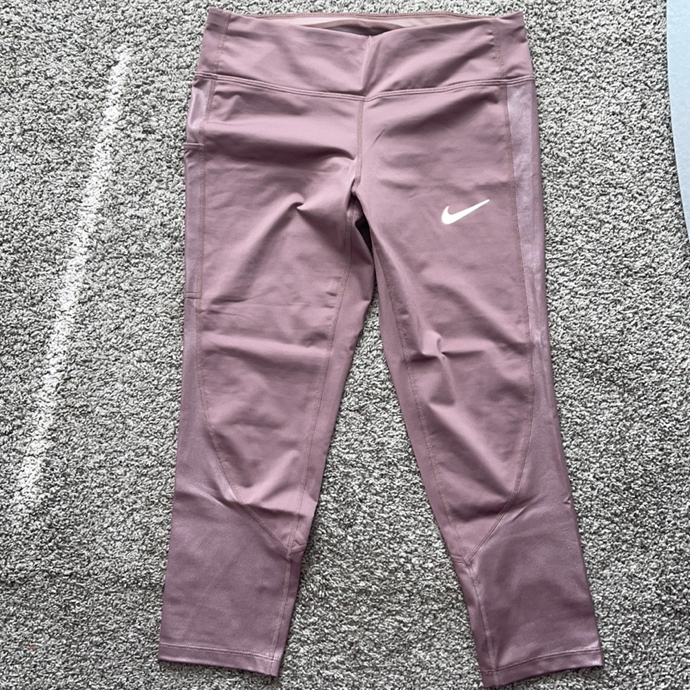 Nike Dri-Fit Capri/Cropped Leggings